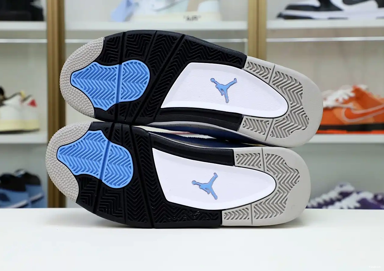 JORDAN UNIVERSITY 4 BLUE AIR 0510